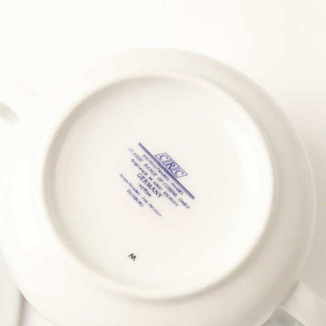 Juego de tazas de consomé con dos asas, porcelana calidad decorado con oro y azul cobalto
