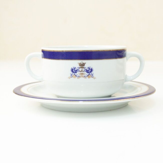 Juego de tazas de consomé con dos asas, porcelana calidad decorado con oro y azul cobalto