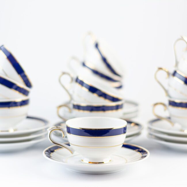 Juego Café Royal Blue CRC - 27pzs.Porcelana premium con Filo de Oro y Azul Cobalto - Garantía de Rotura - Distribuidor FranquiHogar"