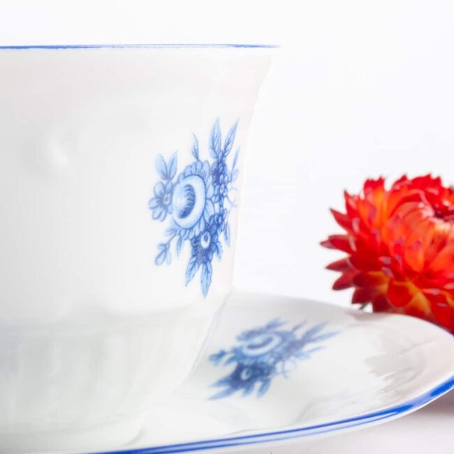 vajilla CREMERA LECHERA CAFE AZUCARERO lubeck blue porcelana blanca fine porcelain TAZA