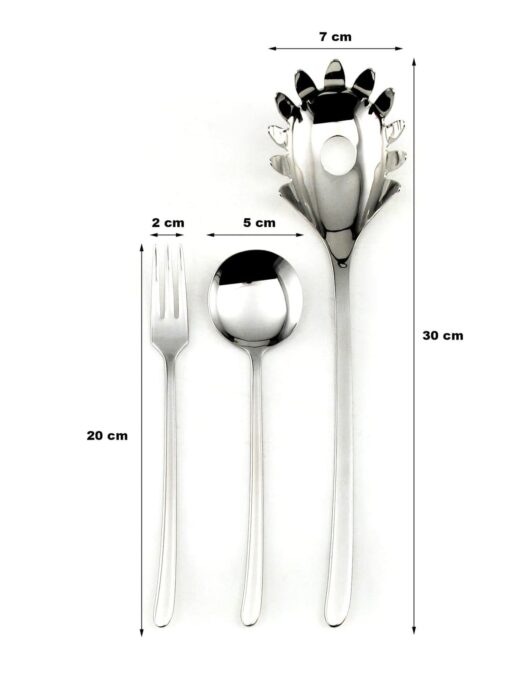 3 cubiertos para pasta de trento de acero inoxidable, presentacion sobre un fondo blanco
