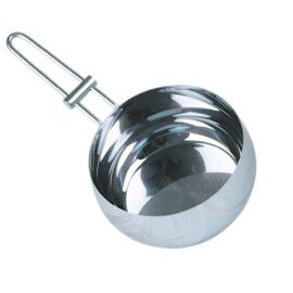cazo de acero inoxidable de napoles de 16cm, sobre fondo blanco