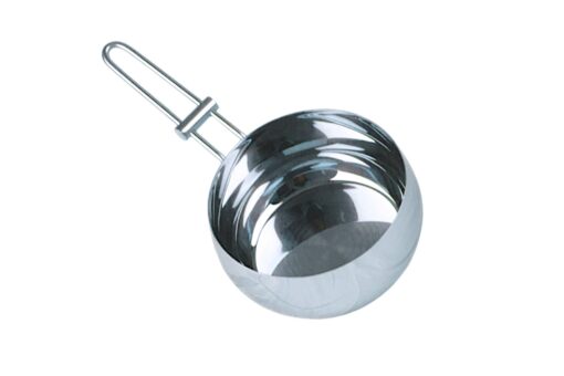 cazo de acero inoxidable de napoles de 16cm, sobre fondo blanco
