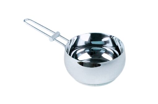 cazo de acero inoxidable de napoles de 16cm, sobre fondo blanco
