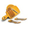 CRC Rallador Mandolina Circus, 3 cuchillas intercambiables de acero inoxidable con lámina escurridora y protector de mano, 28 x 14 cm, amarillo 11 rallador amarillo con ejemplos de distintas cuchillas intercambiables con fondo lanco