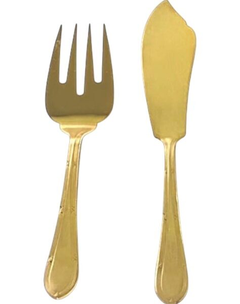 cuberterias para pescado de oro sobre fondo blanco, son piezas para servir pescado